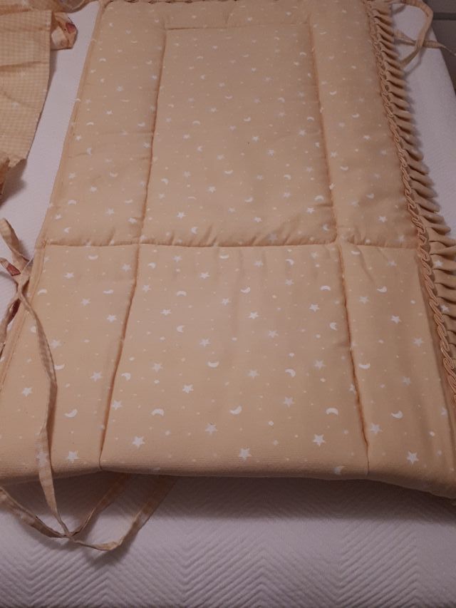 Edredon de cuna, chichonera y Estor infantil