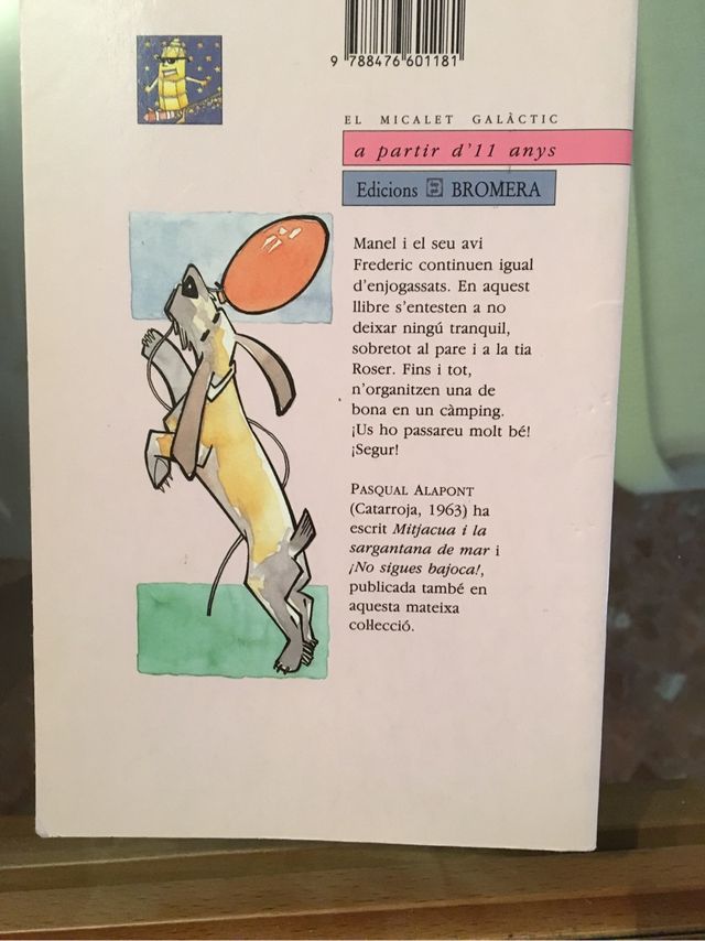 Libro estas com una moto