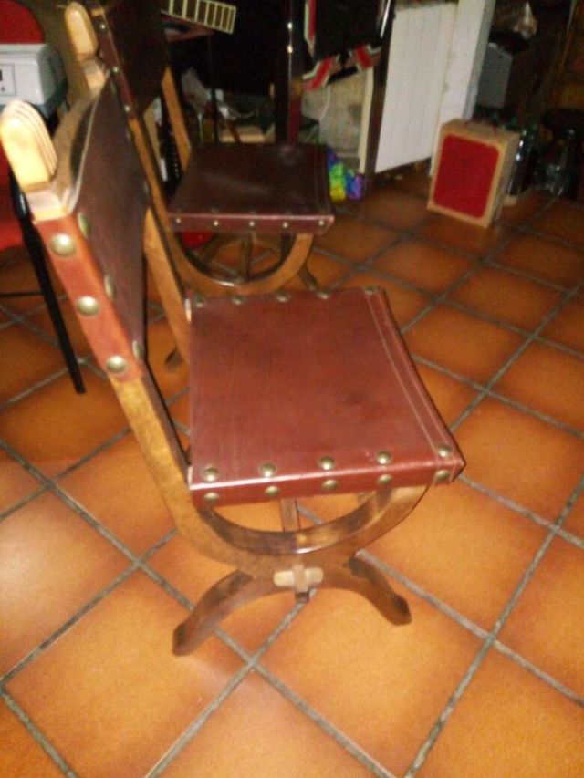 Sillas procedentes de convento