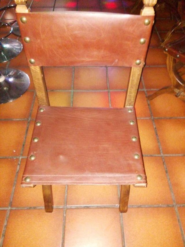 Sillas procedentes de convento