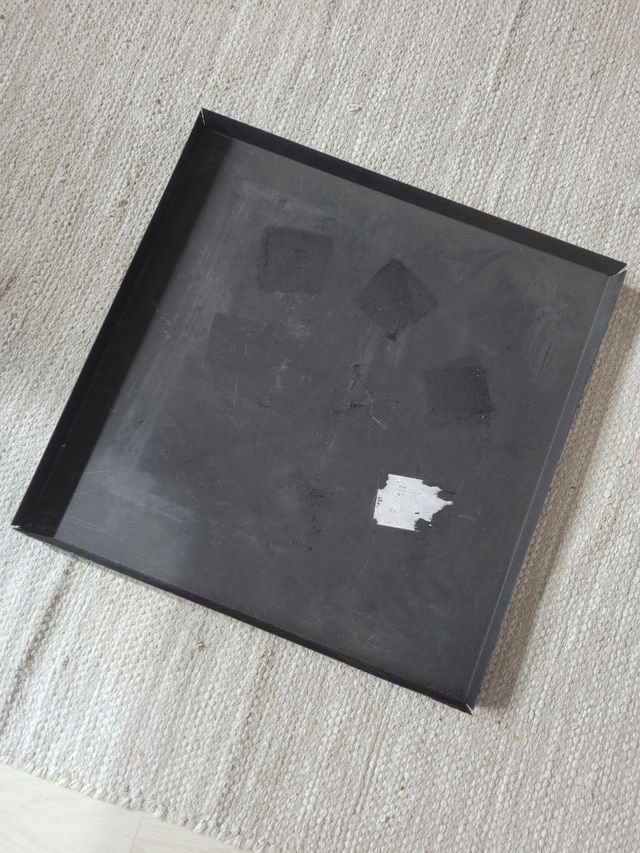 Bandeja de hierro cuadrada