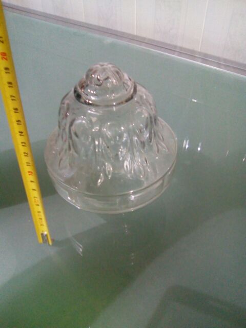 Tulipa de lampara antigua con 8 cm.  de boca