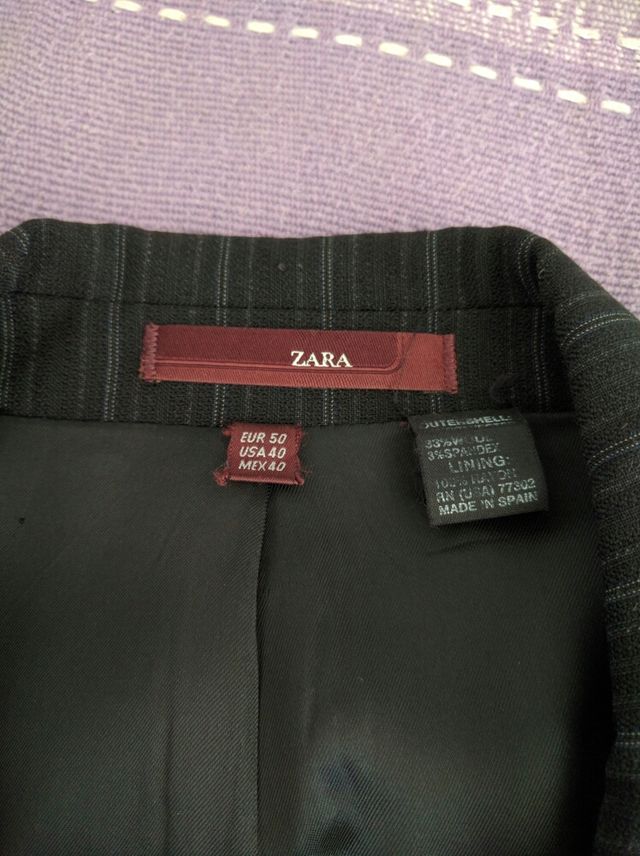 Abito ZARA, poco utile.