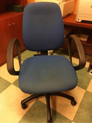 Sillas de oficina de segunda mano en Málaga en WALLAPOP Sillas de oficina de segunda mano en Málaga en WALLAPOP