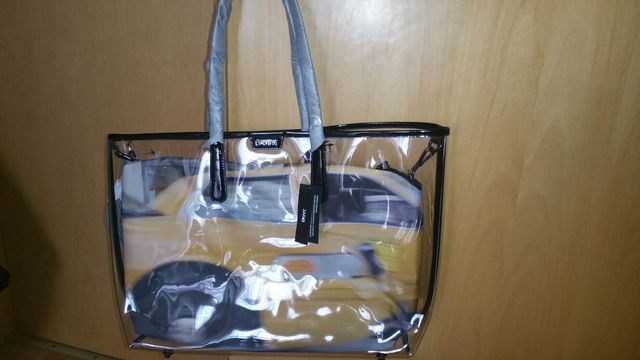 BOLSO DKNY NUEVO CON ETIQUETA..