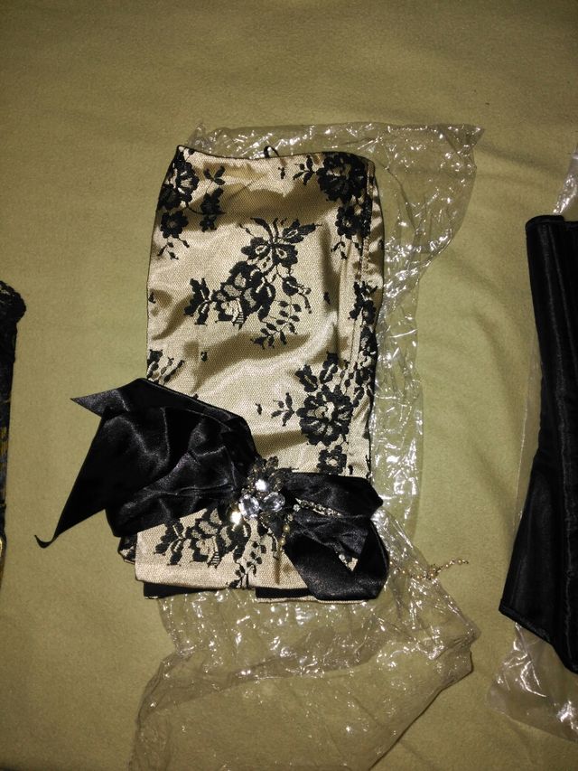 Corpiños de vestir.