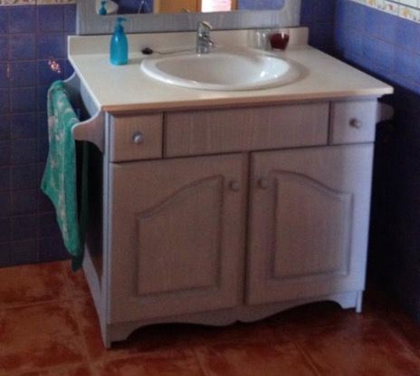 Mueble rústico azul