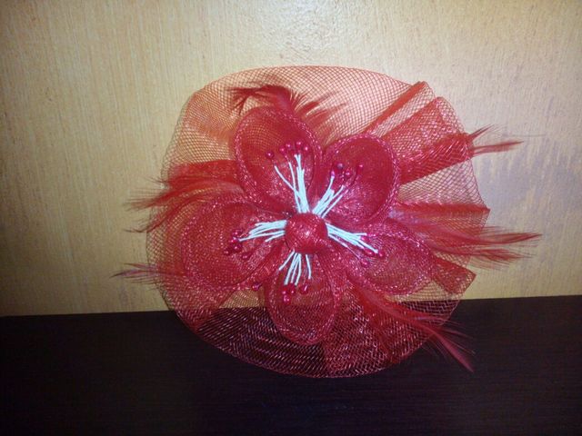 Conjunto de zapatos,bolso y tocado de fiesta