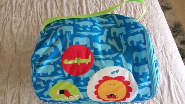 Cama hinchable de niño