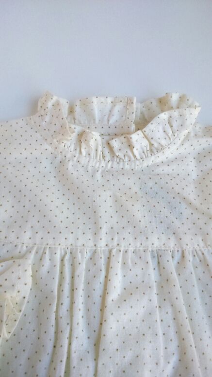 Blusa de niña talla 6 meses nueva.