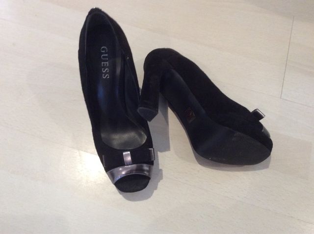 Preciosos Zapatos Guess Talla 38
