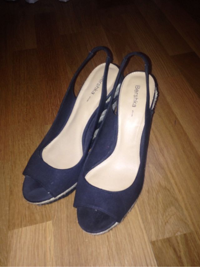 Sandalia cuña Berska