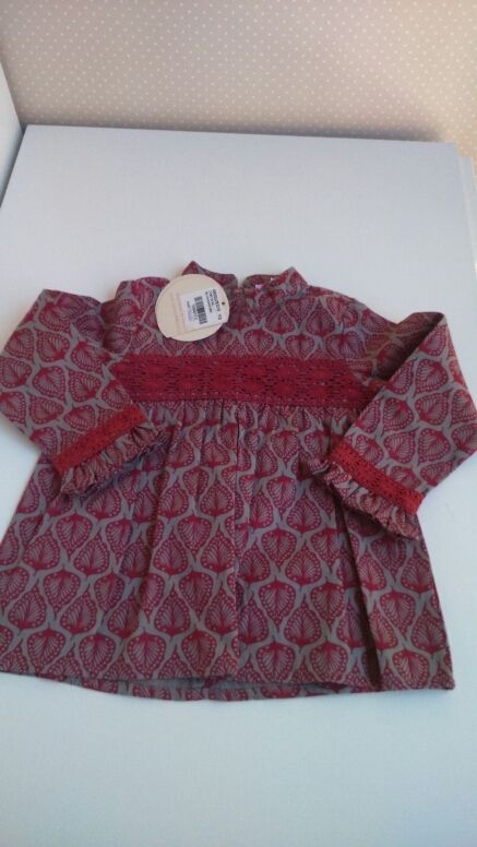 Blusón talla 2 años nuevo.