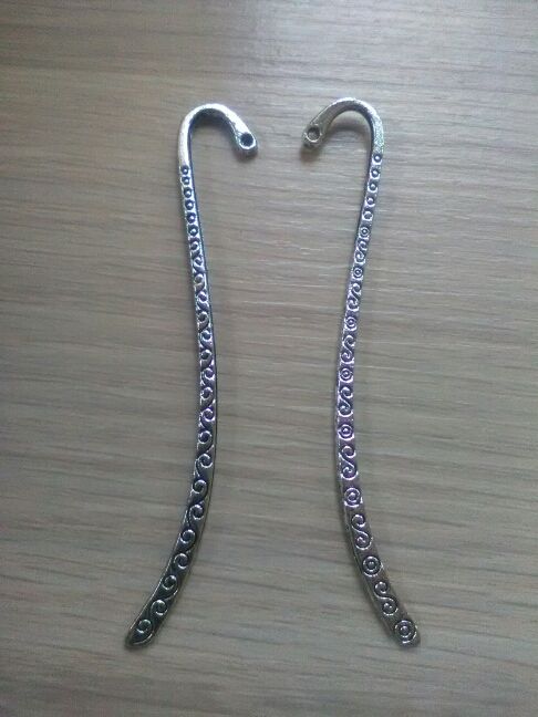 Marcapaginas ondas plateado.