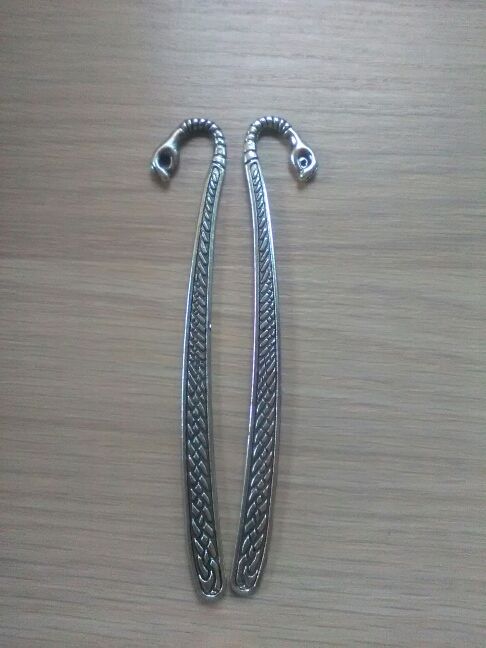 Marcapaginas mano, plateado.