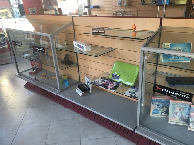 Mobiliario de tienda