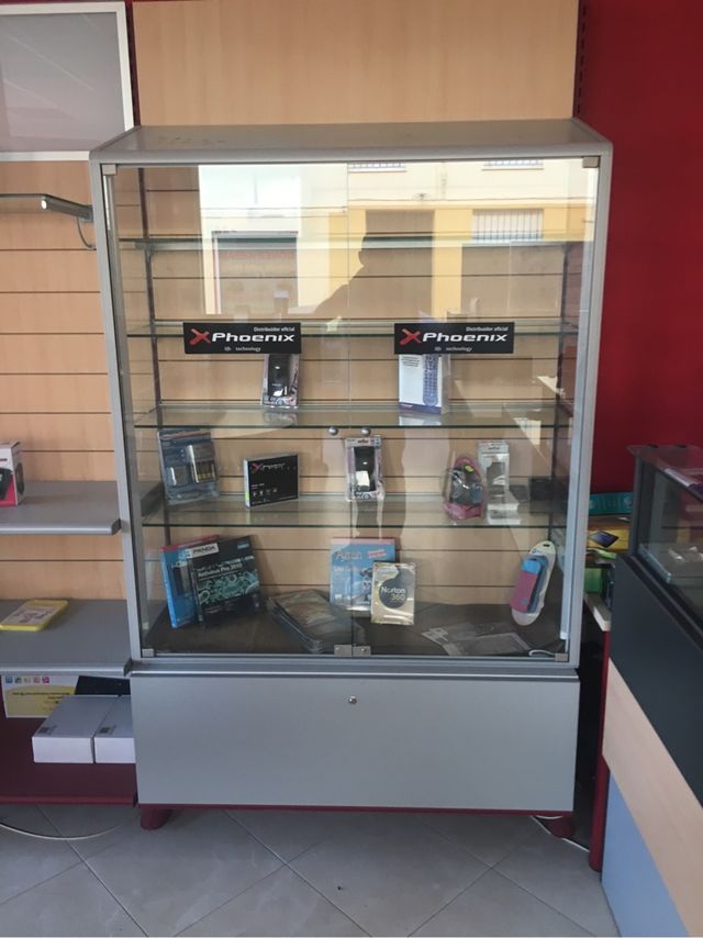 Mobiliario de tienda