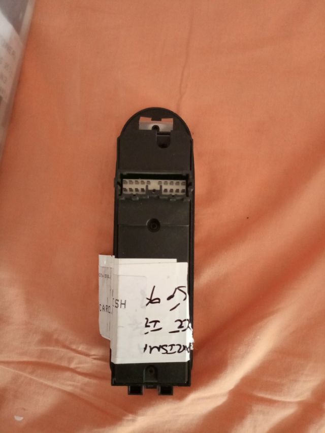 Botonera mitsubisi carisma