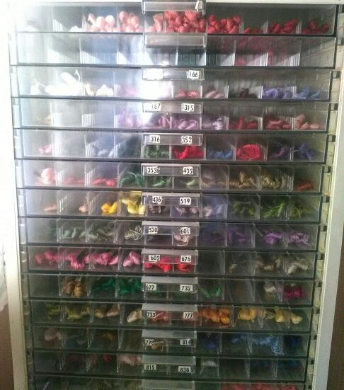 Madeja dmc,8 m (6hebras) Punto de cruz.