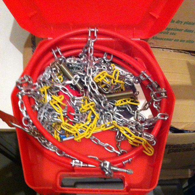Cadenas nieve para coche de segunda mano por 12 € en Esplugues de
