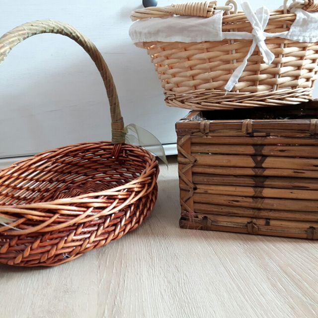 Cesta mimbre para regalos