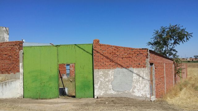 CORRAL Y TIERRA EN VILLAMINAYA