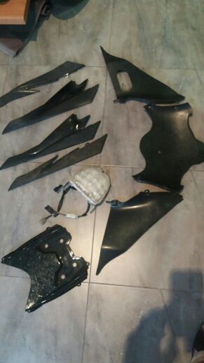 Plasticos faro y tapa colin gsxr k6 k7 k8 k9