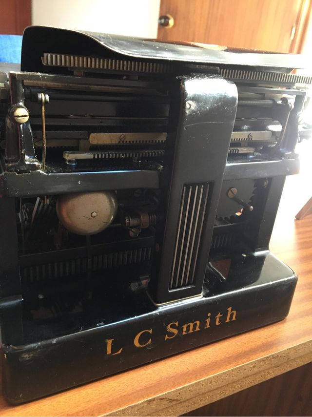 Maquina de escribir antigua L.C.SMITH modelo 10