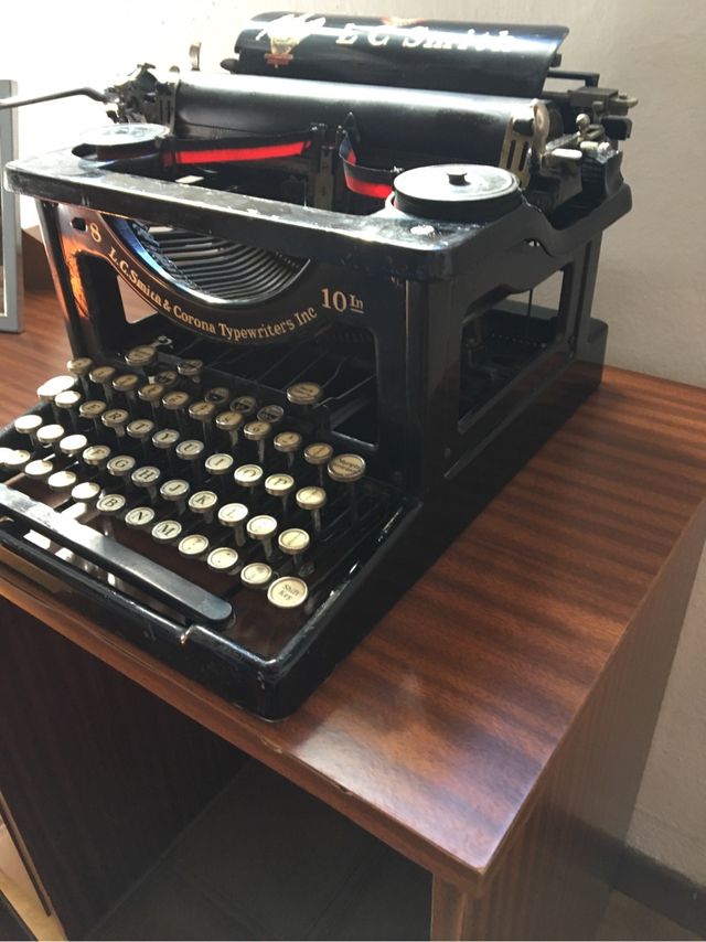 Maquina de escribir antigua L.C.SMITH modelo 10