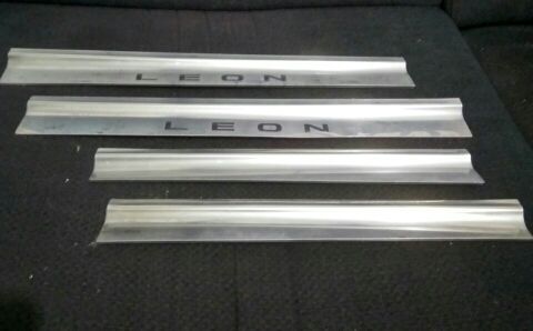 Estriberas cromadas para Seat Leon 2