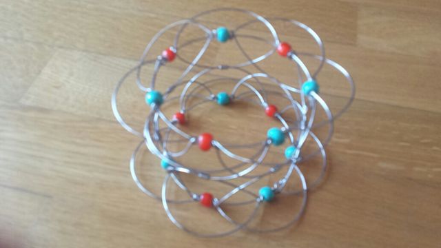 Juego o adorno multiformas