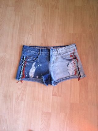Shorts jeans de bershka talla 36 vaqueros cortos de segunda mano por 8 EUR  en Godella en WALLAPOP