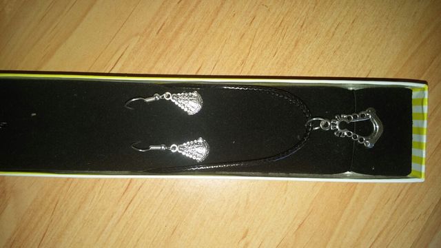 Precioso conjunto de la Virgen del Rocío para niñ@