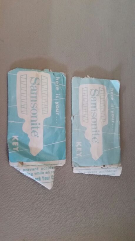 ANTIGUO MALETIN SAMSONITE NUEVO