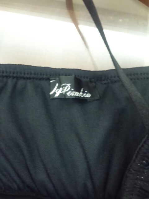 Vestido de fiesta marca pinkie color negro