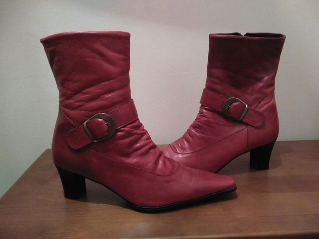 OPORTUNIDAD BOTINES ROJOS DE PIEL 37 NUEVOS!!!!!