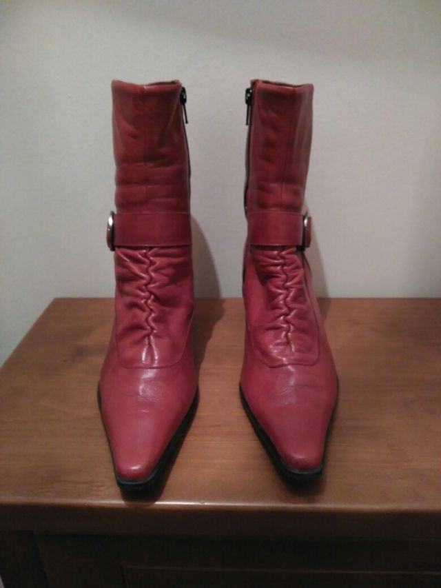 OPORTUNIDAD BOTINES ROJOS DE PIEL 37 NUEVOS!!!!!