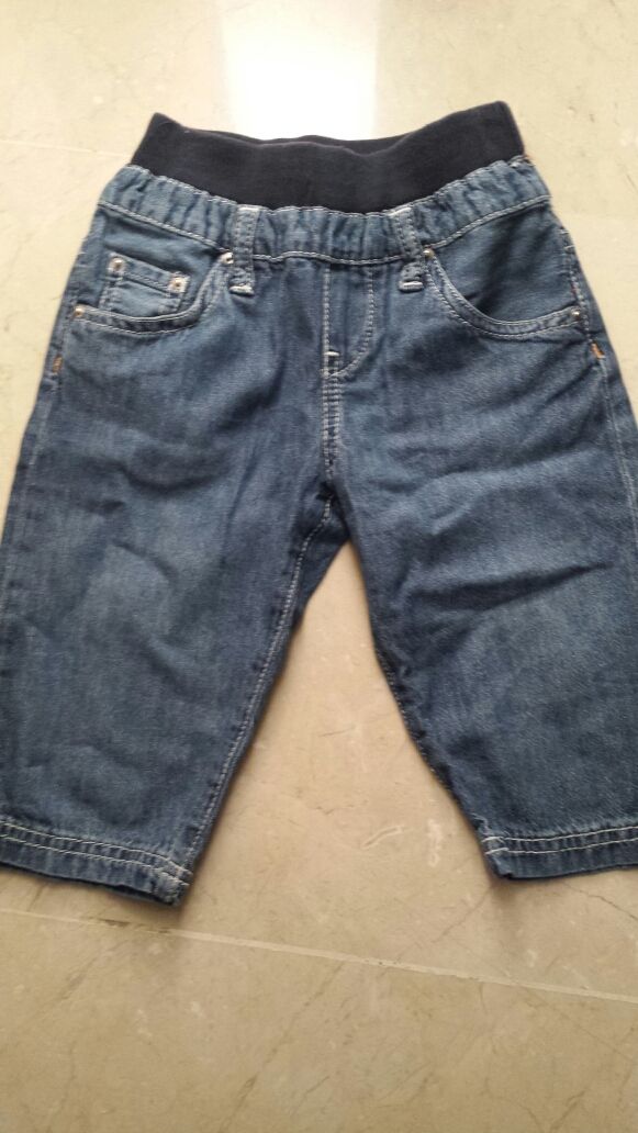 LEVI'S  TALLA 12 MESES. IMPECABLE