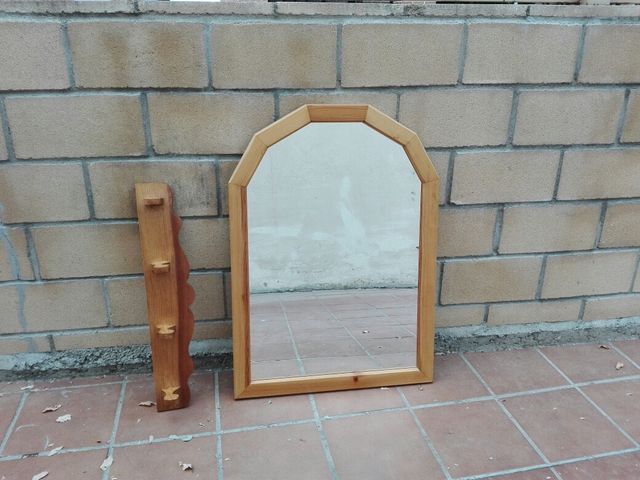 Espejo de madera para entradita y perchero