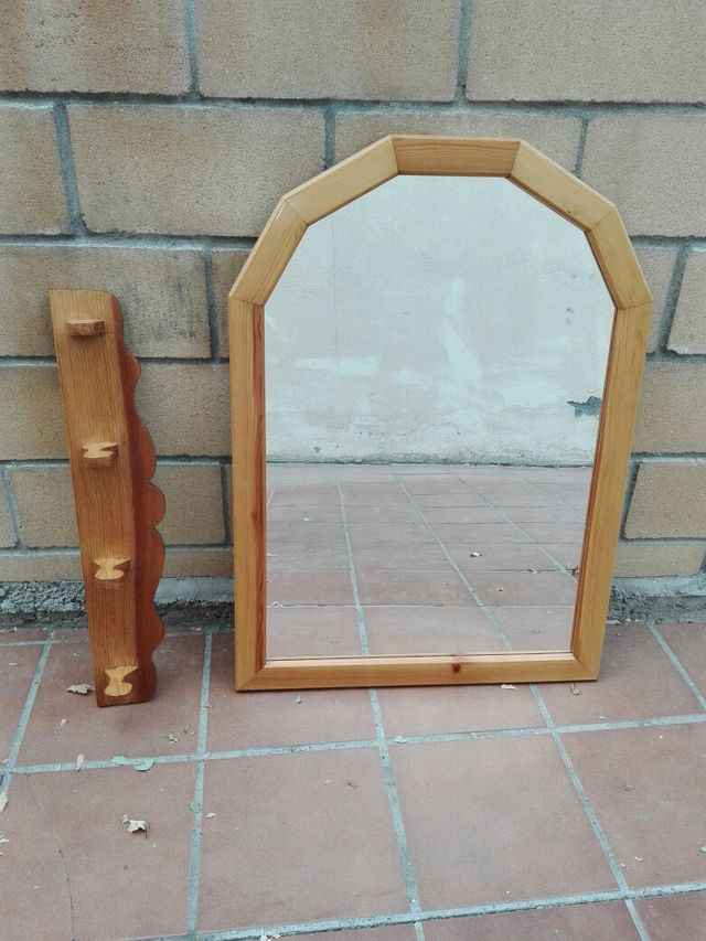Espejo de madera para entradita y perchero