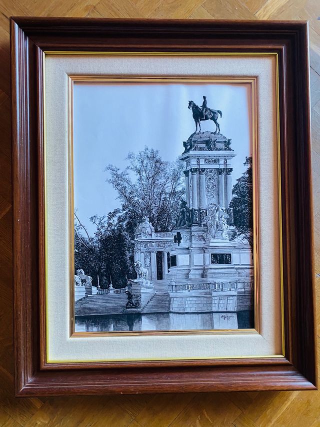 Cuadro monumento Alfonso XII Madrid marco madera