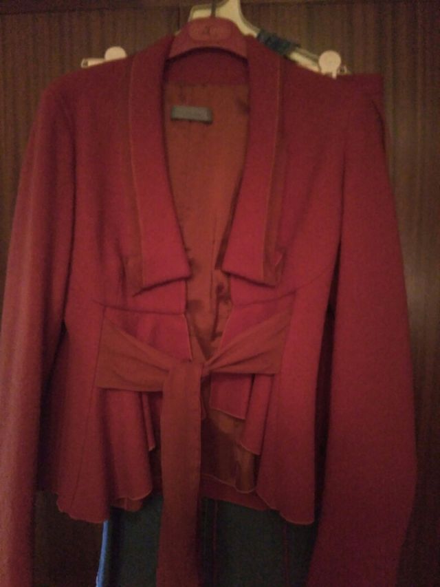 Traje chaqueta y falda