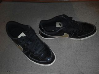 tenis nike con charol