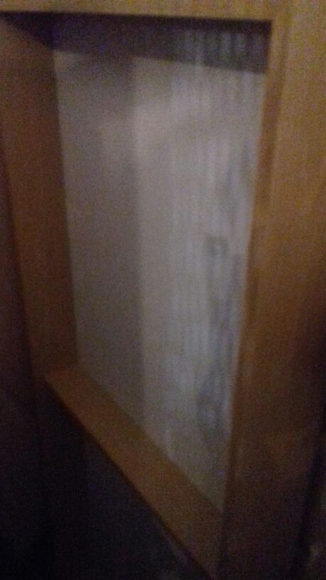 Cuna con un cajón y aparte colchón y chichonera