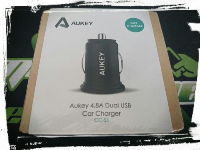 Caricabatteria da auto doppio Aukey (rapido) SIGILLATO