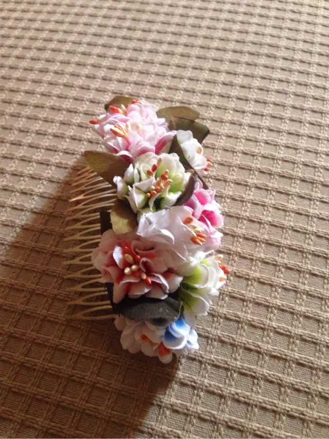 Peineta de flores