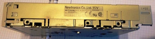 DISKETERA NEWTRONICS MITSUMI MODELO D35