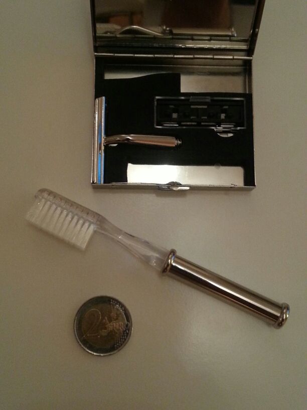 Kit de aseo personal de viaje. NUEVO