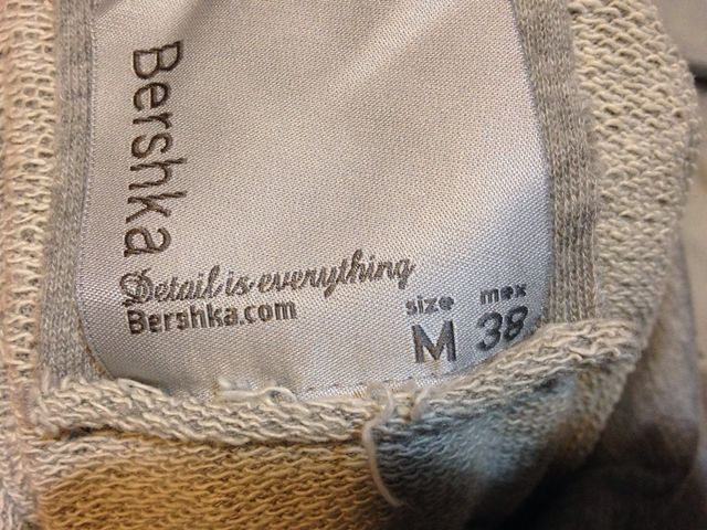 Sudadera Bershka Talla M (Hombre)