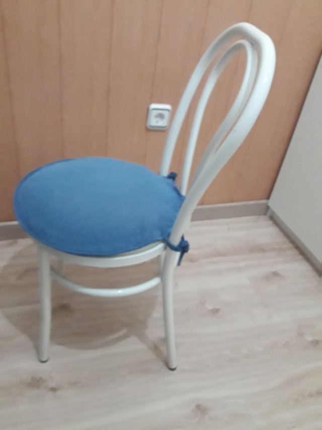 Mesa comedor extensible + 2 sillas